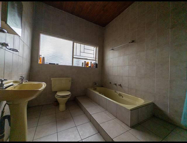 4 BEDROOM HOUSE FOR SALE IN BRAKPAN CENTRAL